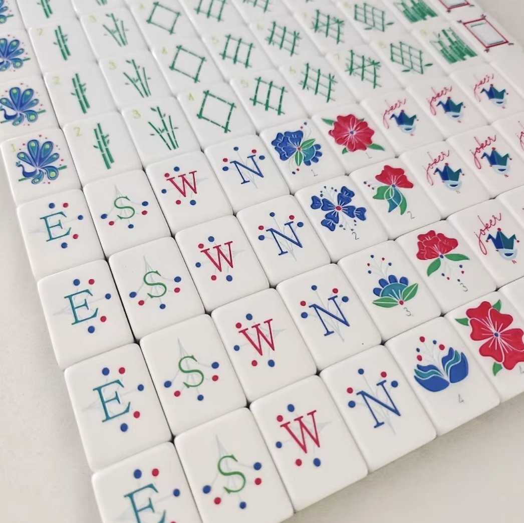 Crystal Cyan Mahjong Set, 160 Tiles